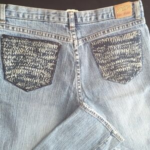 Vintage Lady Encye Size 28 Jeans Boot Cut Blue Denim with Embroidered Pockets